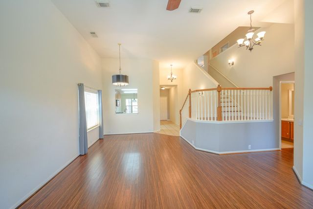 17531 Hoover Gardens Drive, Houston, TX 77095