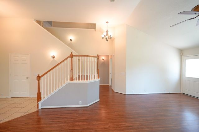 17531 Hoover Gardens Drive, Houston, TX 77095