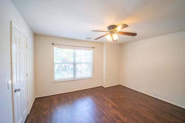 17531 Hoover Gardens Drive, Houston, TX 77095