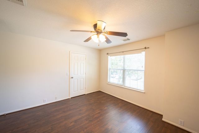 17531 Hoover Gardens Drive, Houston, TX 77095