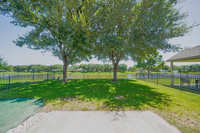 17531 Hoover Gardens Drive, Houston, TX 77095