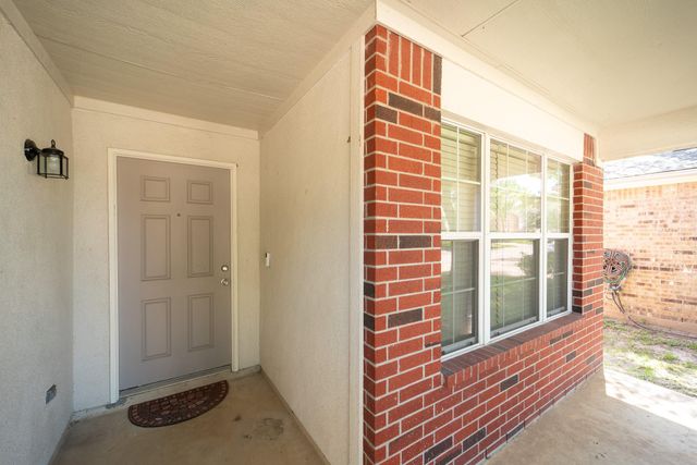 17531 Hoover Gardens Drive, Houston, TX 77095