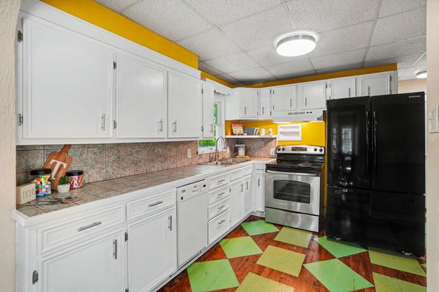 168 E 37th Street, Holland, MI 49423