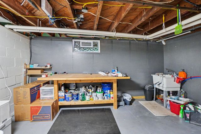 168 E 37th Street, Holland, MI 49423
