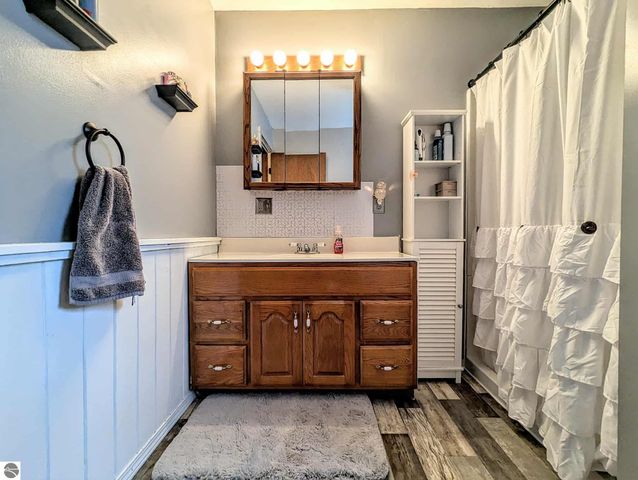 3920 E 14 Road, Manton, MI 49663