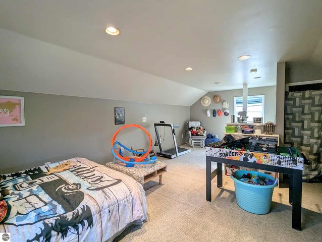 3920 E 14 Road, Manton, MI 49663