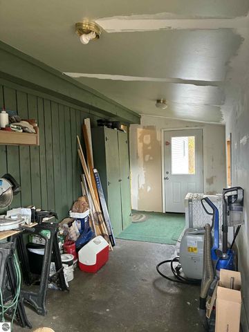 3920 E 14 Road, Manton, MI 49663