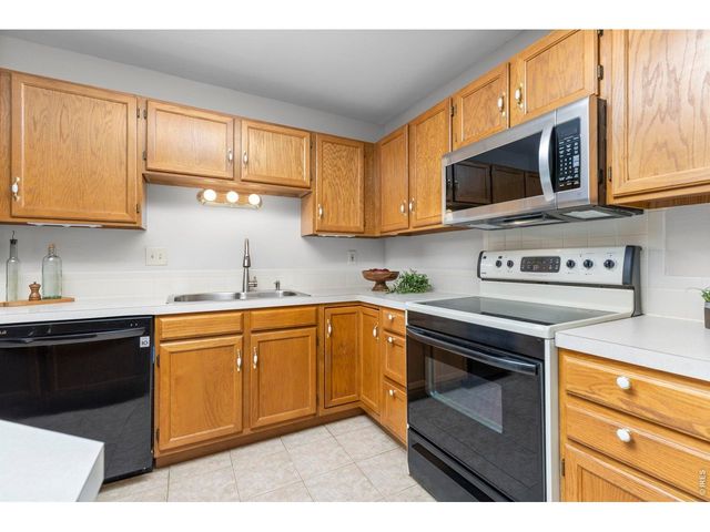 1546 W 29th St, Loveland, CO 80538