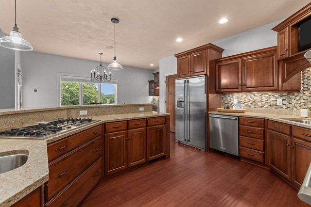 493 DALTON ROAD, Neenah, WI 54956