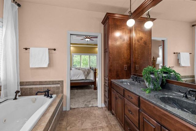 493 DALTON ROAD, Neenah, WI 54956