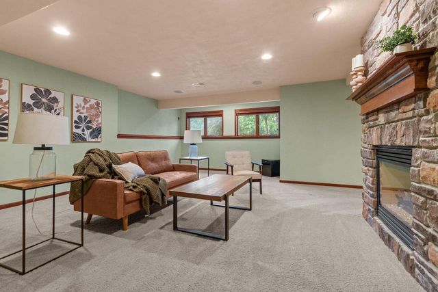 493 DALTON ROAD, Neenah, WI 54956