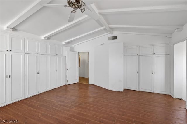 1200 OAK TREE Lane, Las Vegas, NV 89108