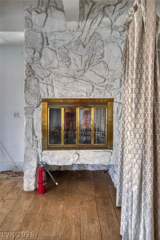 1200 OAK TREE Lane, Las Vegas, NV 89108