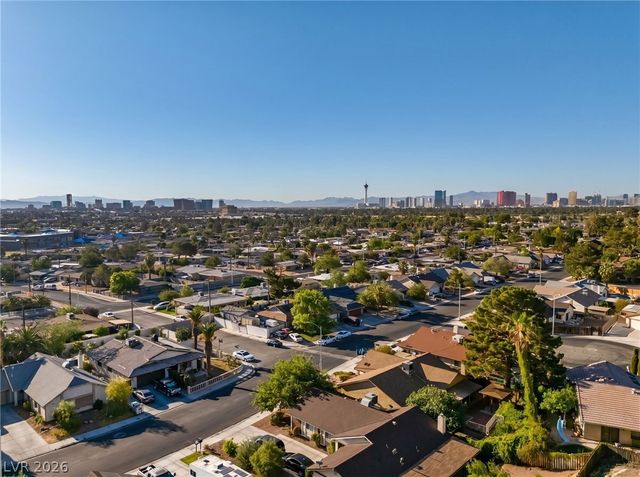 1200 OAK TREE Lane, Las Vegas, NV 89108