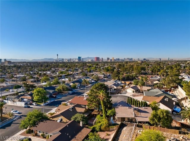 1200 OAK TREE Lane, Las Vegas, NV 89108