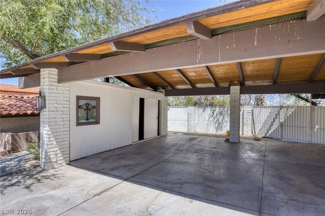 1200 OAK TREE Lane, Las Vegas, NV 89108