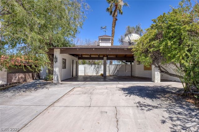 1200 OAK TREE Lane, Las Vegas, NV 89108