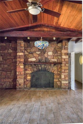 1200 OAK TREE Lane, Las Vegas, NV 89108