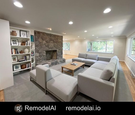 2631 N Maple Road, Ann Arbor, MI 48103