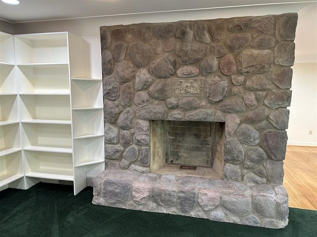 2631 N Maple Road, Ann Arbor, MI 48103