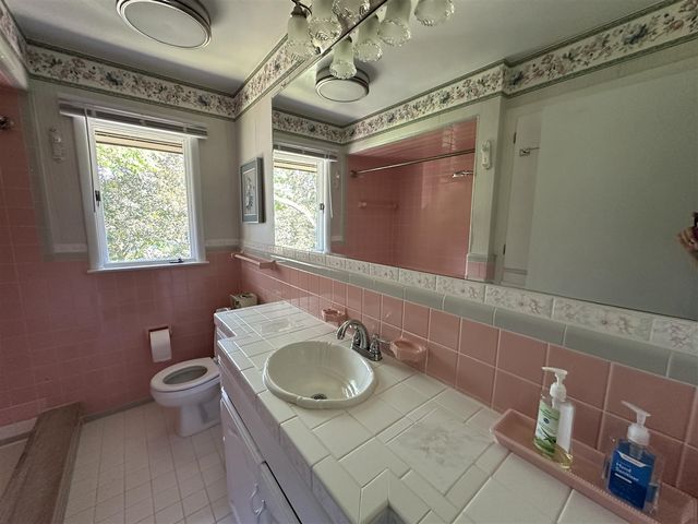 2631 N Maple Road, Ann Arbor, MI 48103
