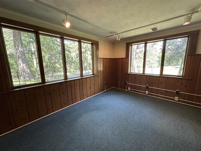 2631 N Maple Road, Ann Arbor, MI 48103