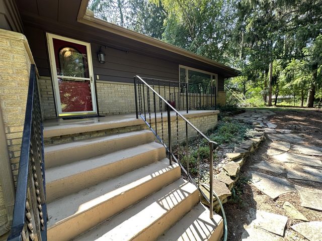 2631 N Maple Road, Ann Arbor, MI 48103