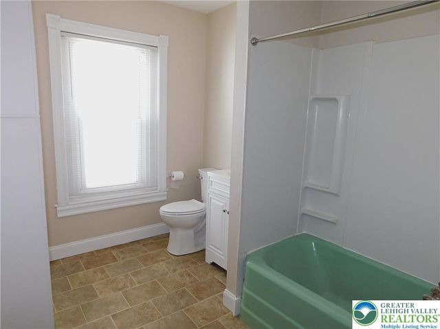 2411 S. 5th Street 2nd floor, Allentown City, PA 18103