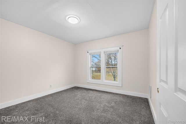 556 Leicester Court, Detroit, MI 48202