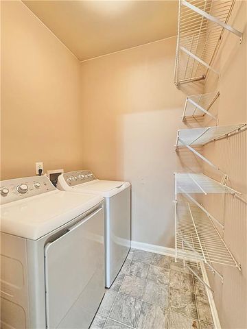 370 Creek Manor Way, Suwanee, GA 30024