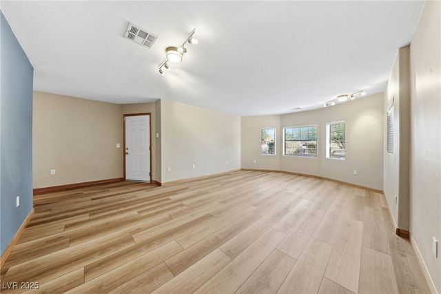 6661 Mustang Street, Las Vegas, NV 89131