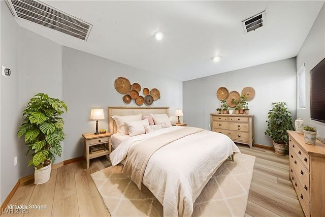 6661 Mustang Street, Las Vegas, NV 89131