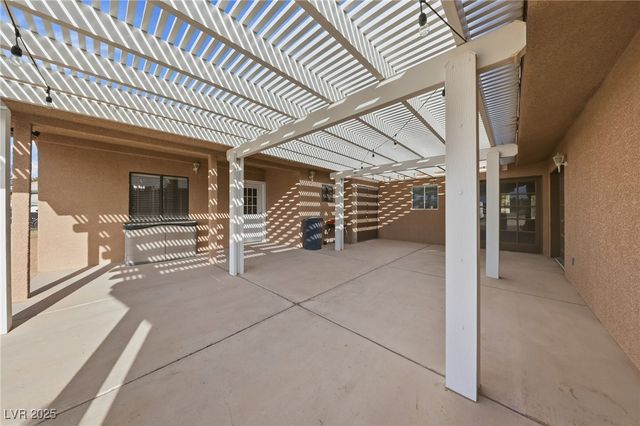 6661 Mustang Street, Las Vegas, NV 89131