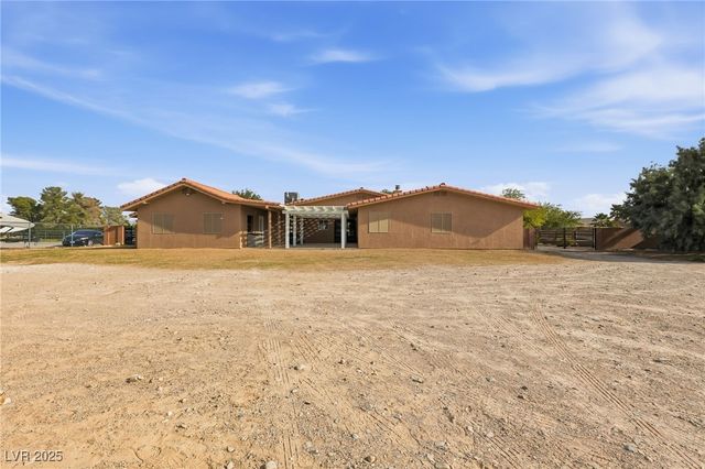 6661 Mustang Street, Las Vegas, NV 89131