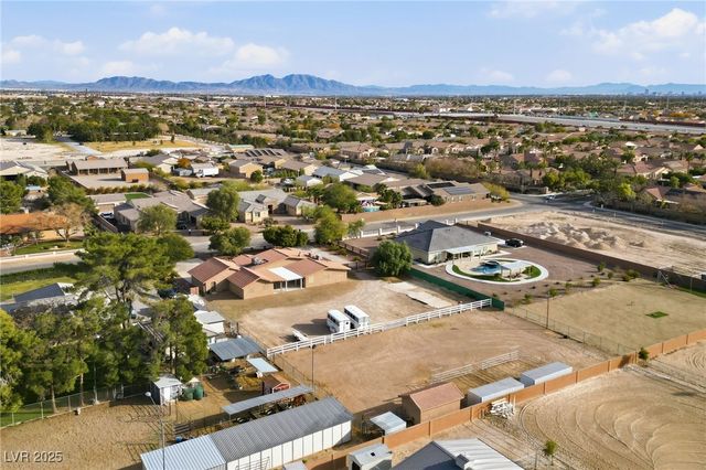 6661 Mustang Street, Las Vegas, NV 89131