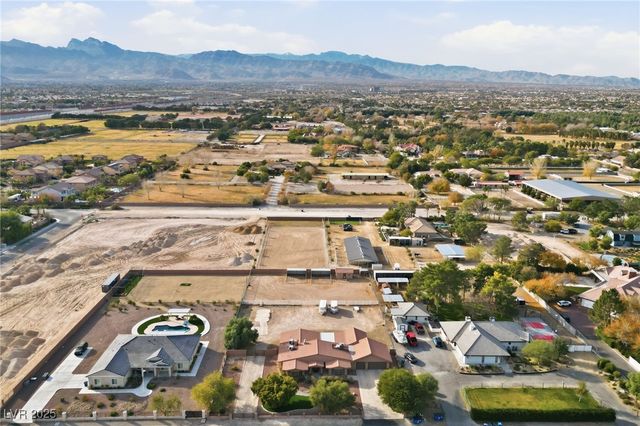 6661 Mustang Street, Las Vegas, NV 89131