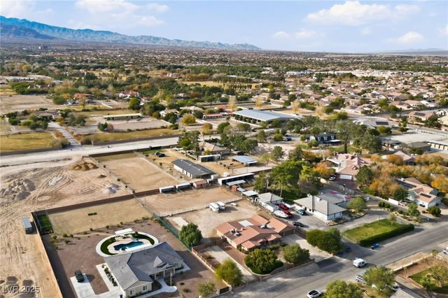 6661 Mustang Street, Las Vegas, NV 89131