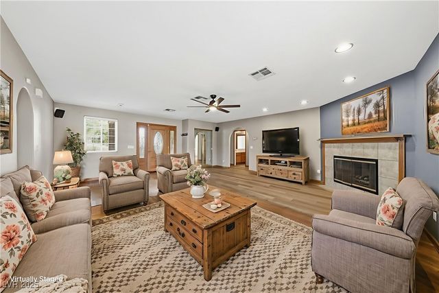 6661 Mustang Street, Las Vegas, NV 89131