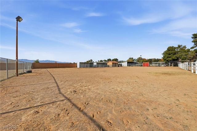 6661 Mustang Street, Las Vegas, NV 89131