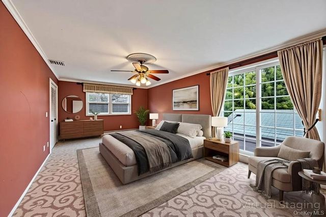 330 Edgewood Avenue, Smithtown, NY 11787