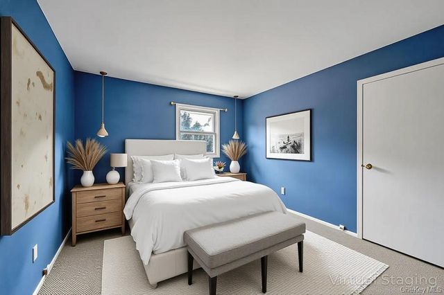 330 Edgewood Avenue, Smithtown, NY 11787