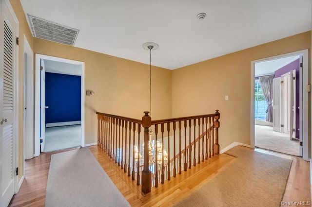 330 Edgewood Avenue, Smithtown, NY 11787