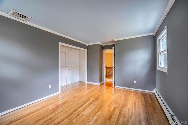 330 Edgewood Avenue, Smithtown, NY 11787