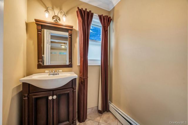 330 Edgewood Avenue, Smithtown, NY 11787