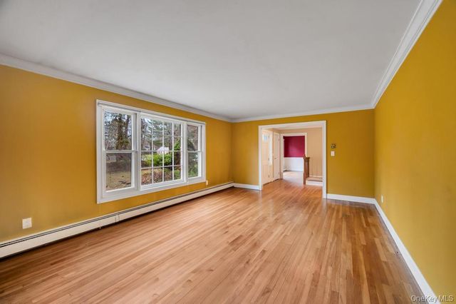 330 Edgewood Avenue, Smithtown, NY 11787