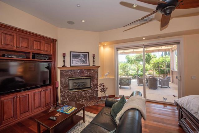 1130 Melrose Way, Vista, CA 92081