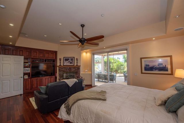 1130 Melrose Way, Vista, CA 92081