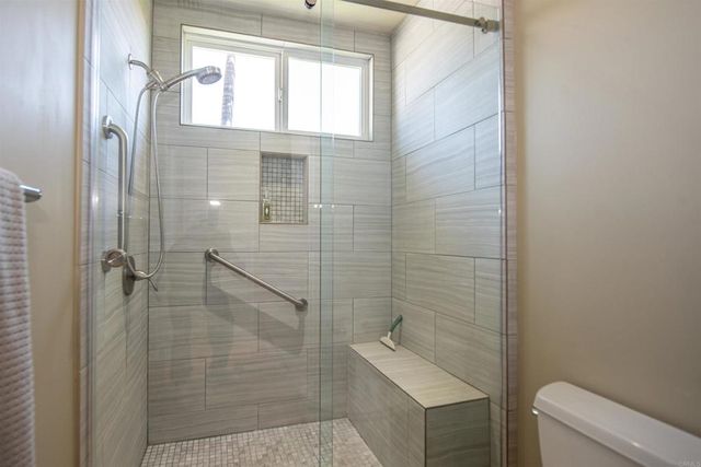 1130 Melrose Way, Vista, CA 92081