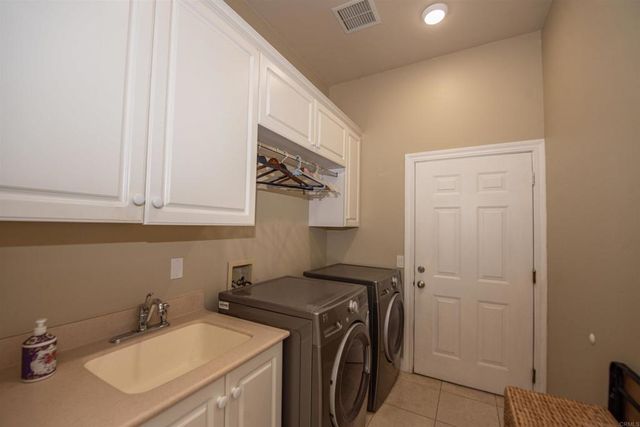 1130 Melrose Way, Vista, CA 92081