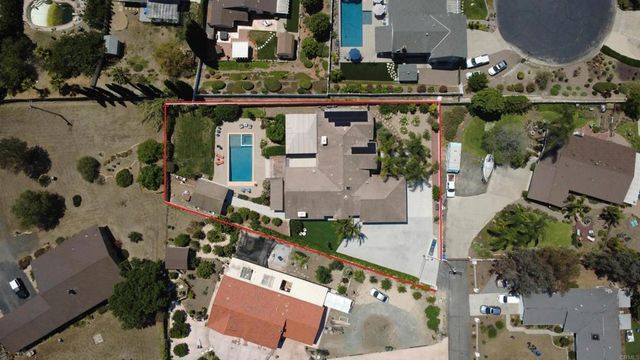 1130 Melrose Way, Vista, CA 92081